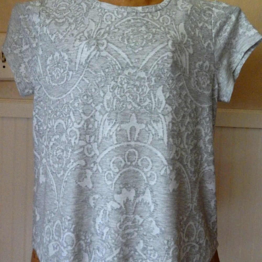 Simply VERA by Vera Wang Gray Burnout Tee PXL
